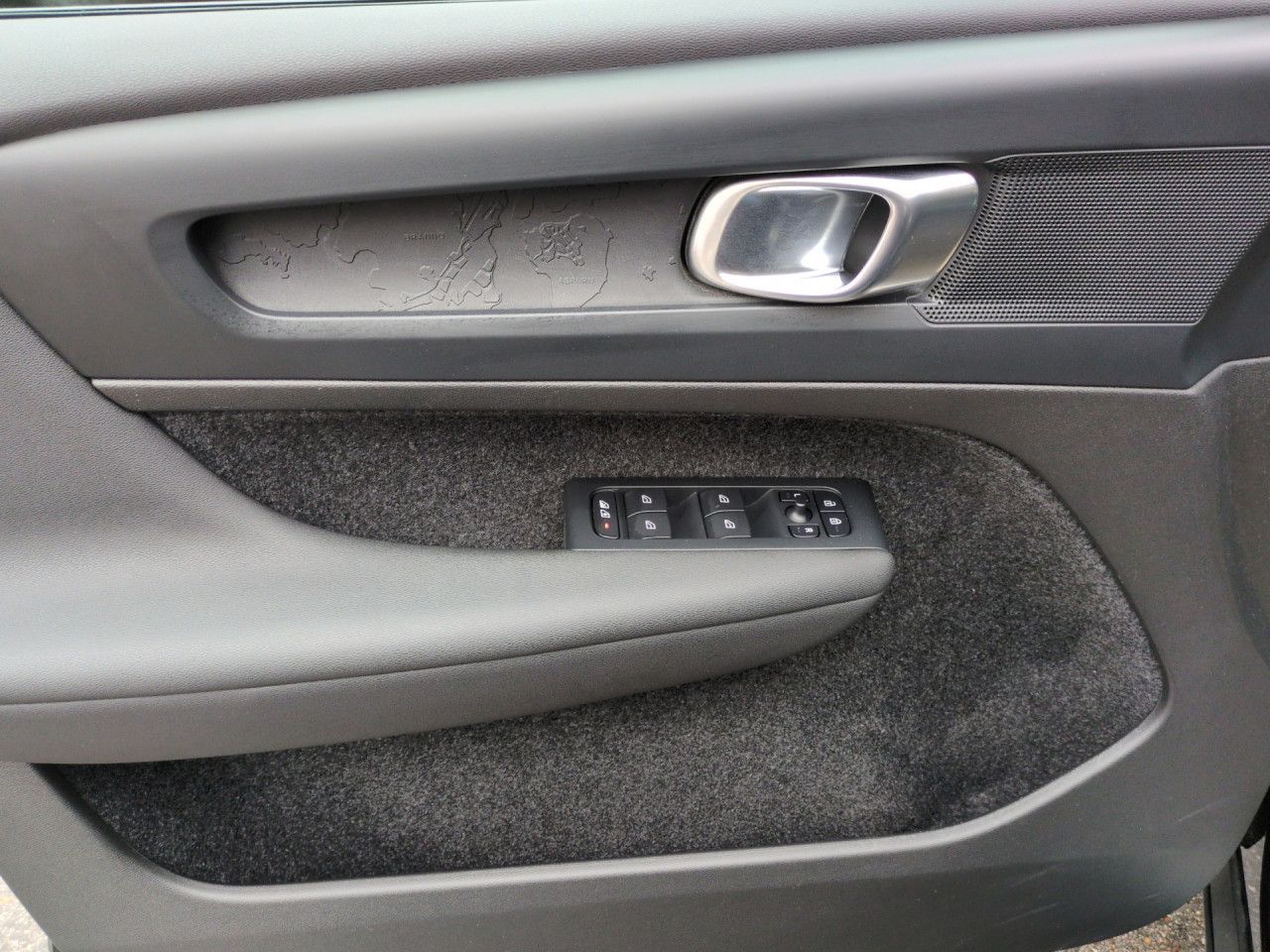 Volvo XC40 Recharge Plus Pure Electric 2WD Bluetooth