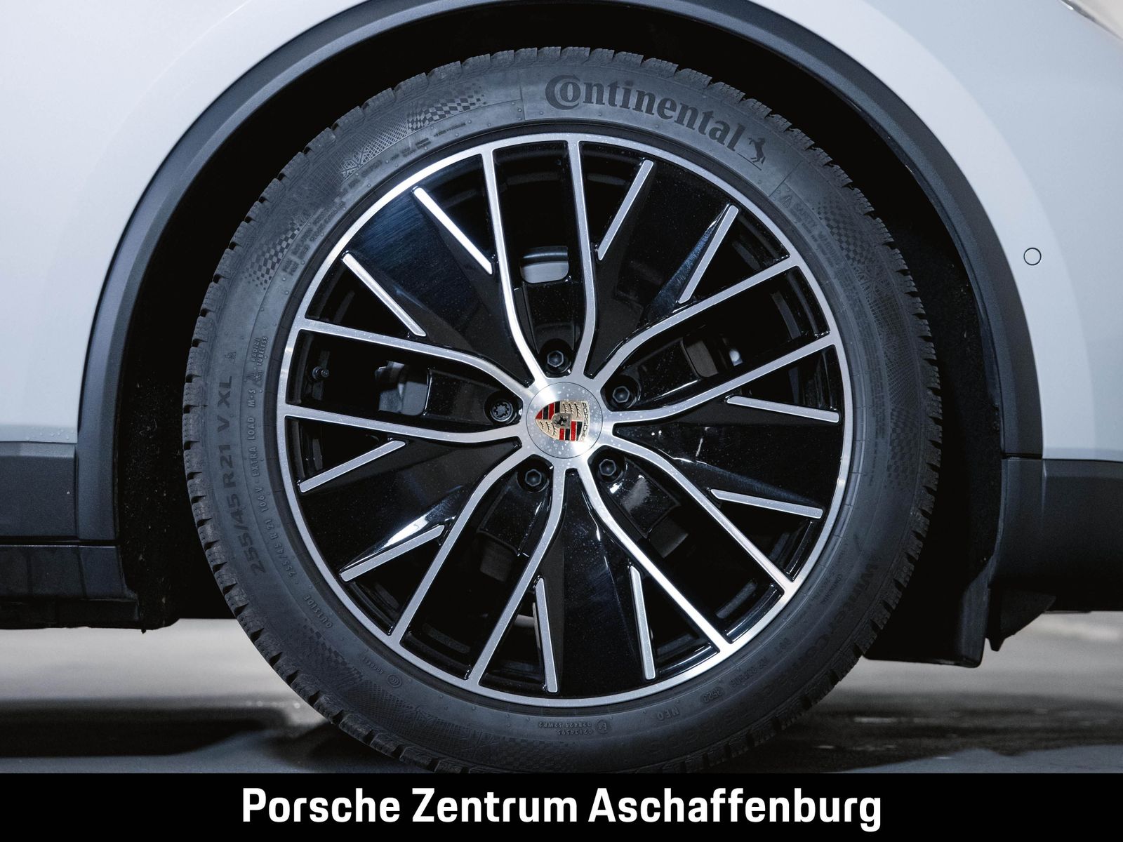 Porsche Macan 4 Electric - Samsaru's Car Outlet