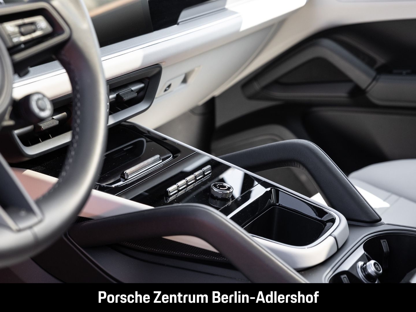 Porsche Cayenne E-Hybrid Coupe Panoramadach Luftfederung