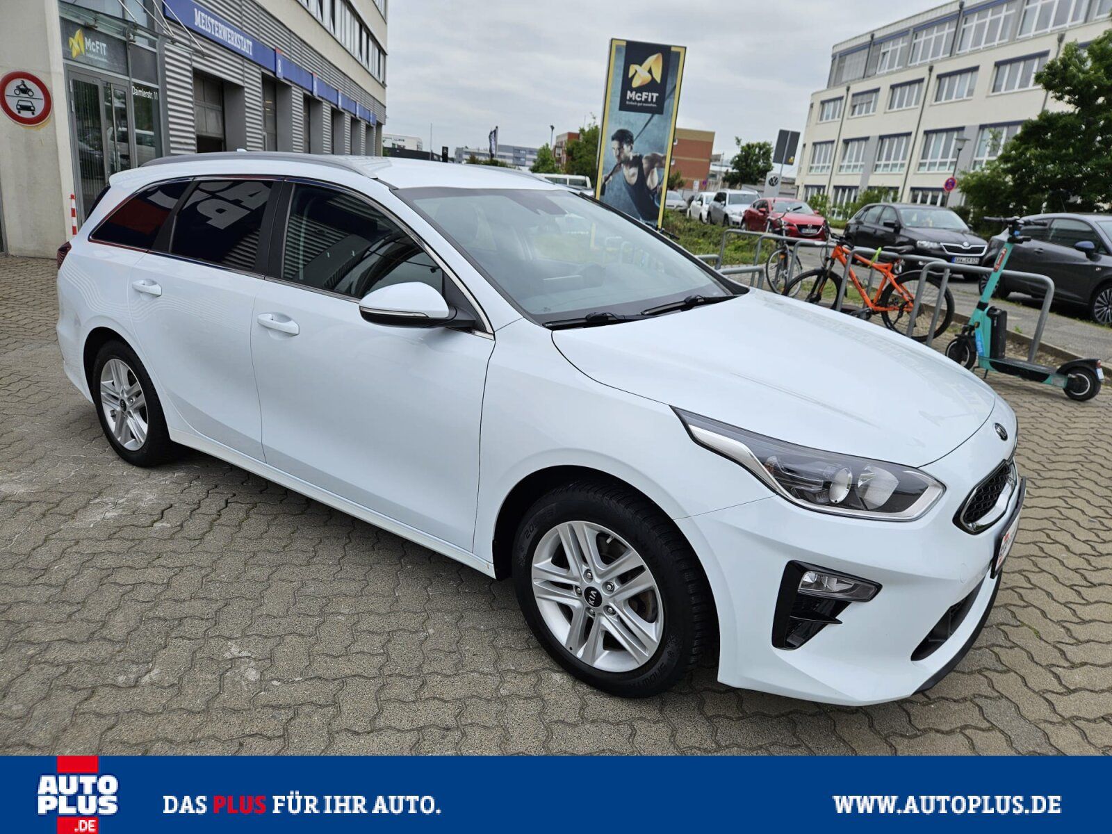Kia Ceed SW 1.4 Attract - Samsaru's Car Outlet
