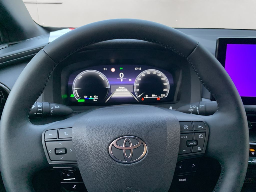 Toyota C-HR 2.0 Plug-in-Hybrid Team Deutschland*