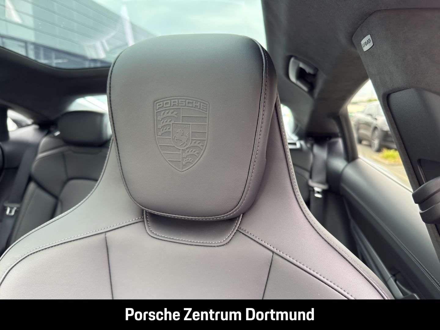 Porsche Taycan Turbo S BOSE Luftfederung LED-Matrix