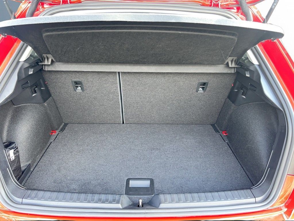 Audi A1 allstreet 30 TFSI Navi LED VC Optik schwarz p