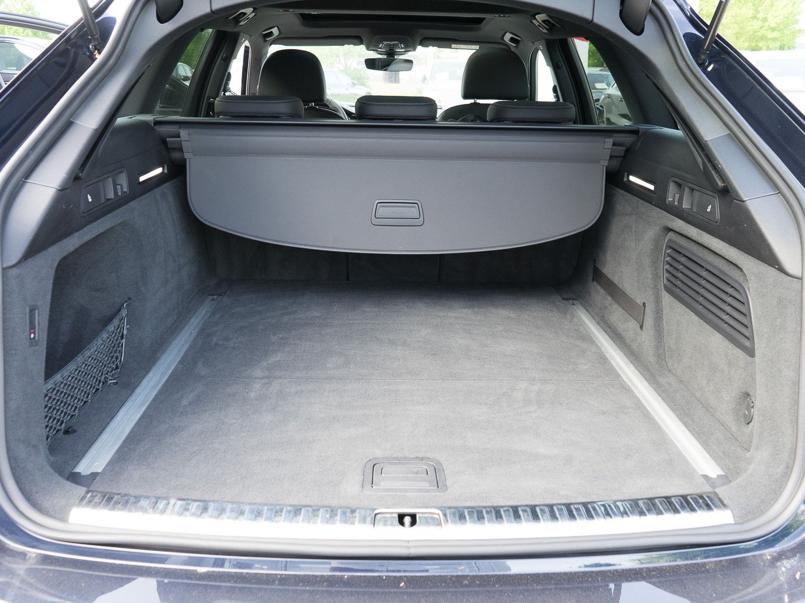 Audi A6 Avant 40TDI qu. advanced - Samsaru's Car Outlet
