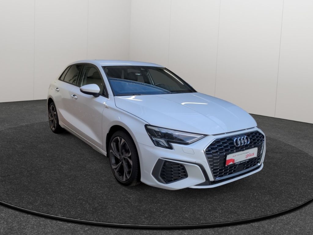 Audi A3 Sportback 40TFSIe S tronic S line LED Navi SH