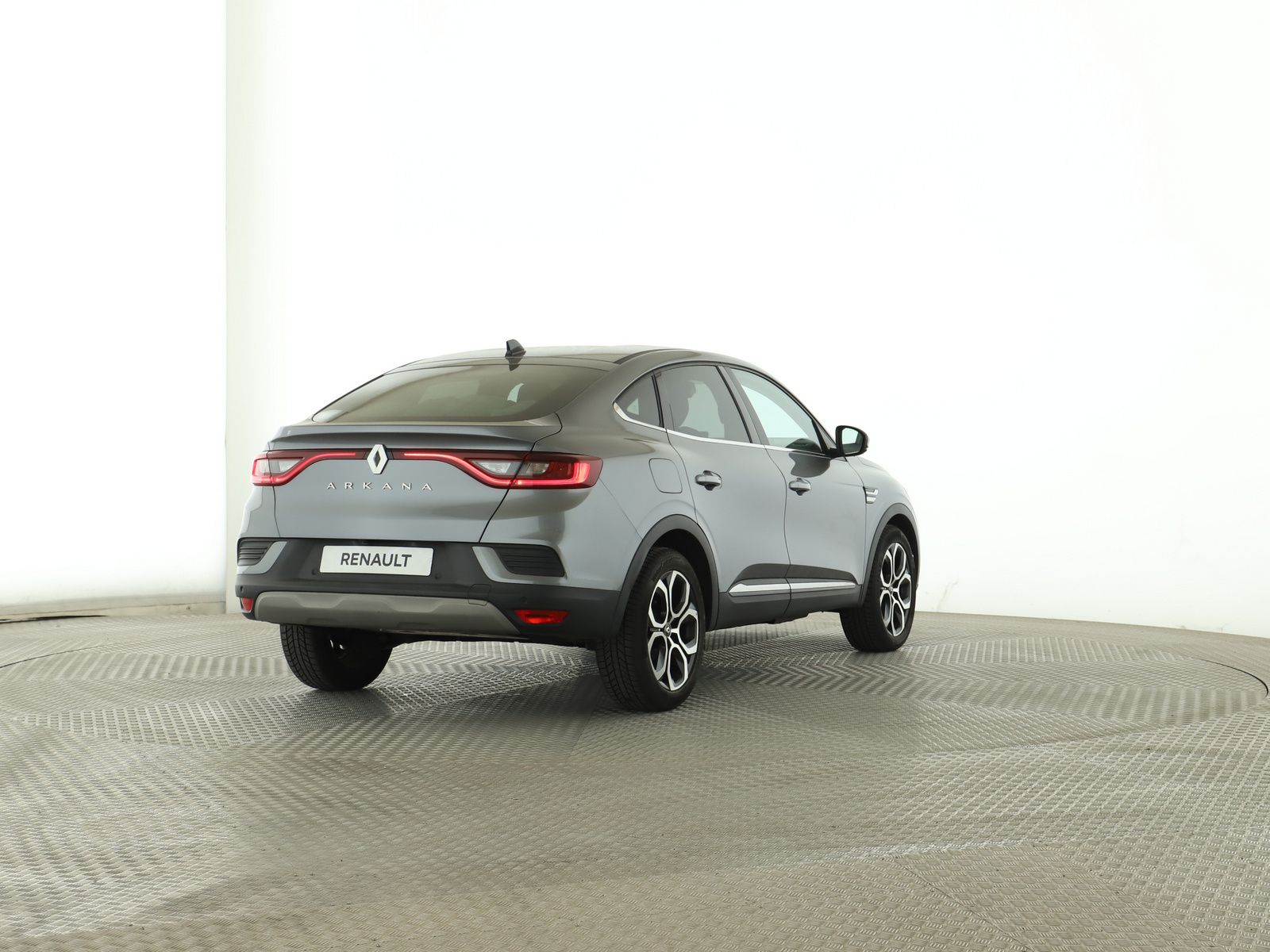 Renault Arkana 1.3 TCe 140 Mild-Hybrid Techno - Samsaru's Car Outlet