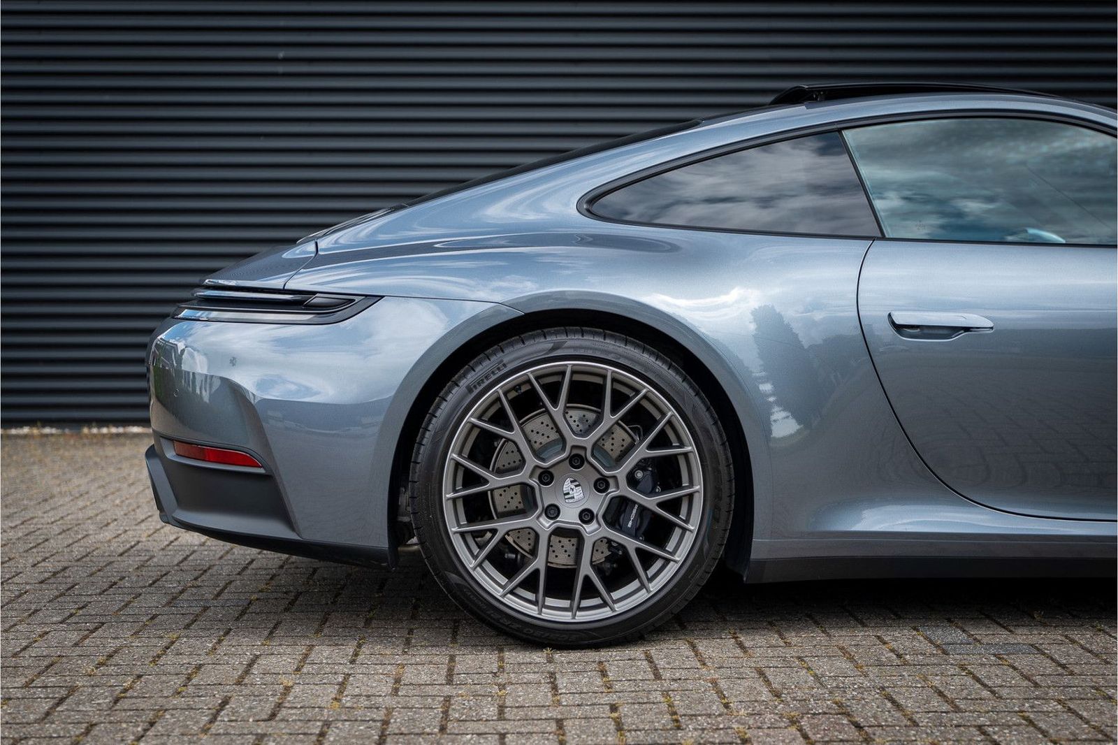Porsche 992 3.0 Carrera - Samsaru's Car Outlet