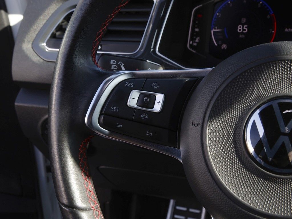 Volkswagen T-Roc 1.5 TSI Sport - Samsaru's Car Outlet