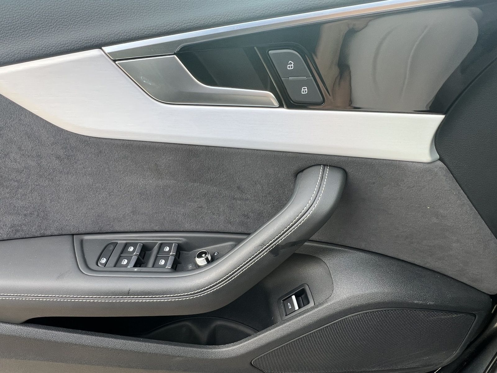 Audi A4 Avant 40 TFSI Q 2x S LINE LM19 MATRIX KAMERA