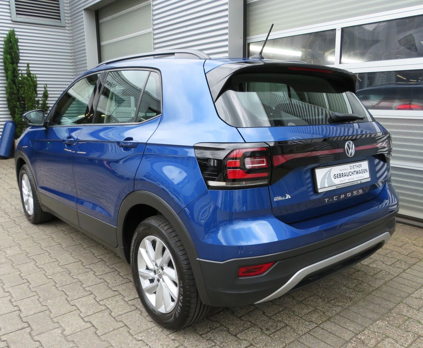 Volkswagen T-Cross 1.0 TSI Life - Samsaru's Car Outlet