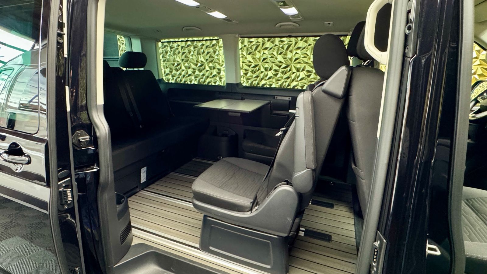 Volkswagen T6.1 Multivan Comfort - Samsaru's Car Outlet