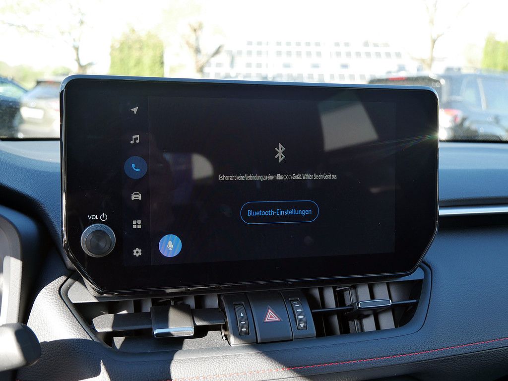 Toyota RAV 4 Plug-in Hybrid 4x4 AHK 1850 KG HUD teampla