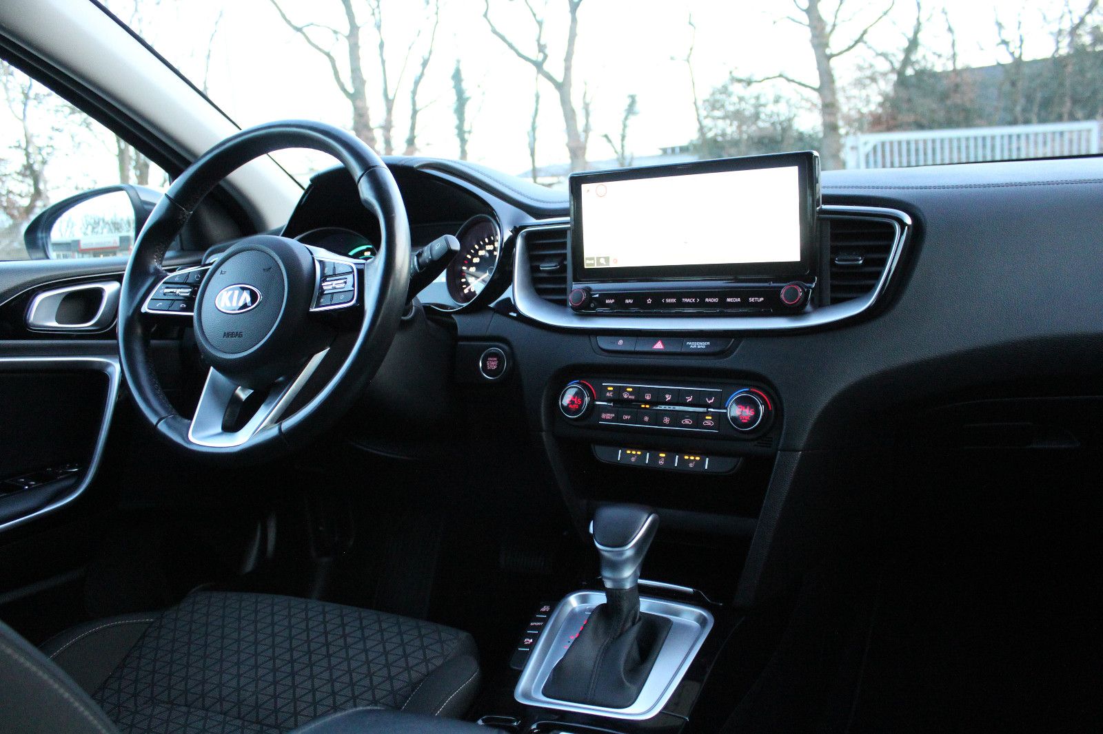 Kia Ceed Sportswagon Plug-in Hybrid Vision - Samsaru's Car Outlet