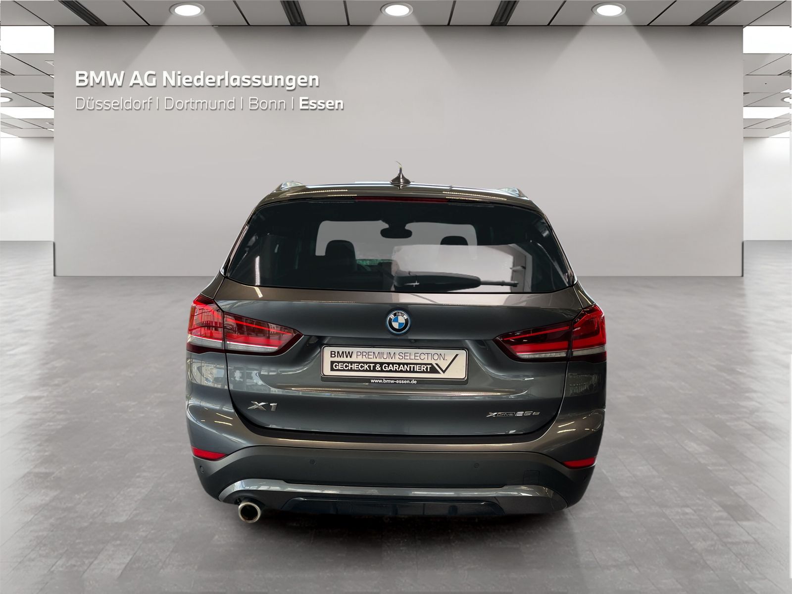 BMW X1 xDrive25e Sport Line - Samsaru's Car Outlet