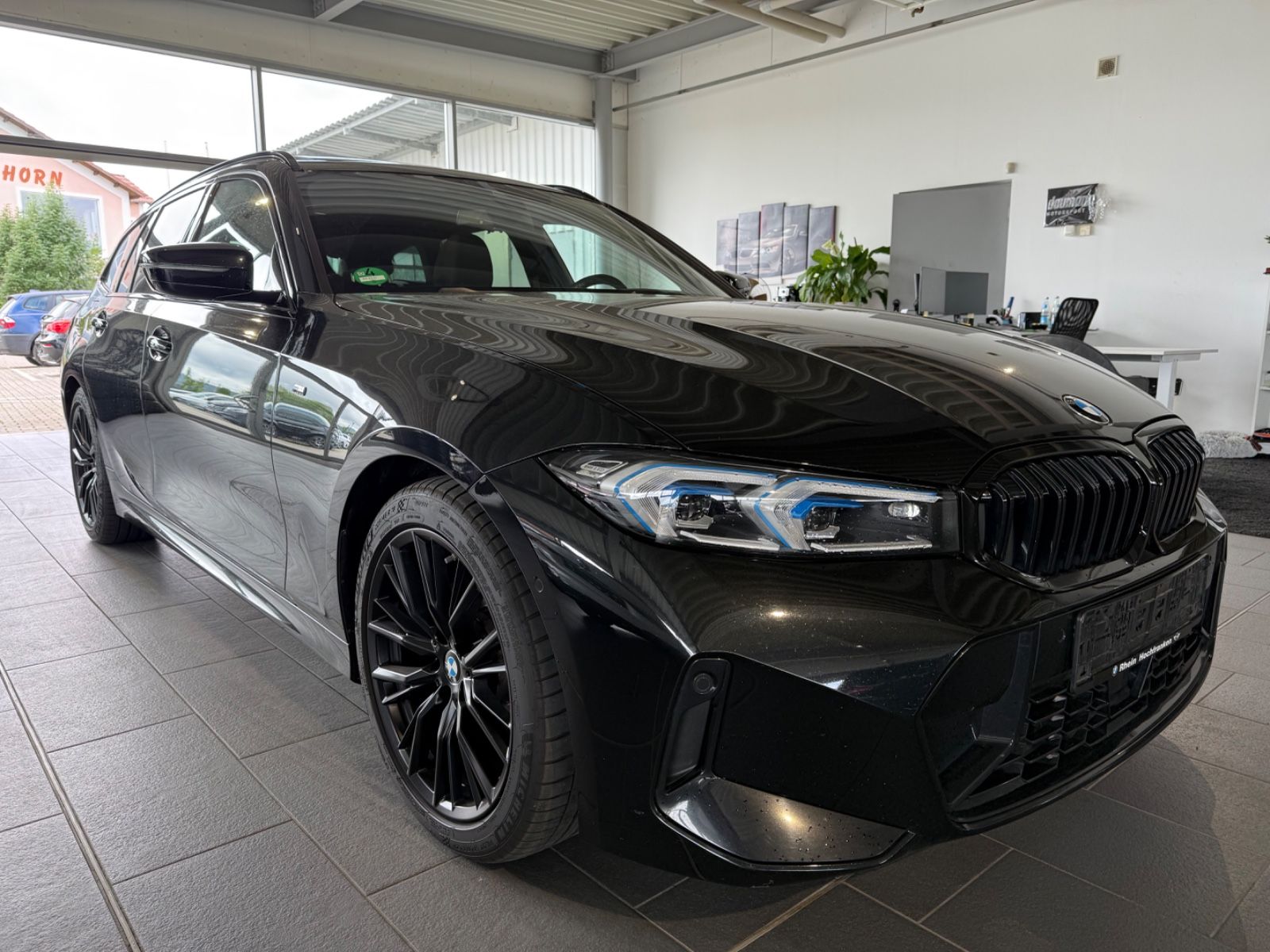 BMW 320d Touring M Sport - Samsaru's Car Outlet