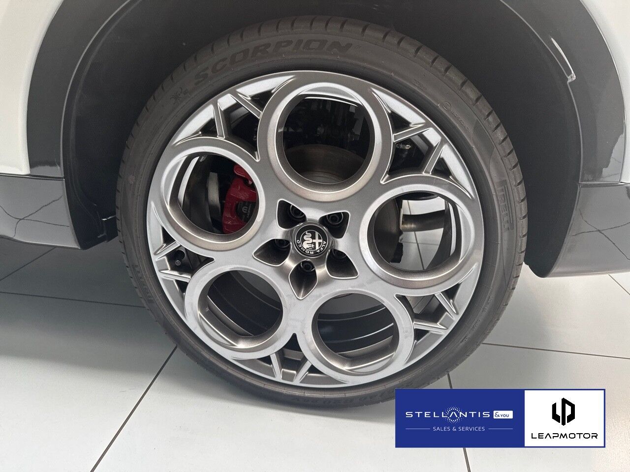 Alfa Romeo Tonale PHEV Q4 Veloce Navi LED Kamera Sound