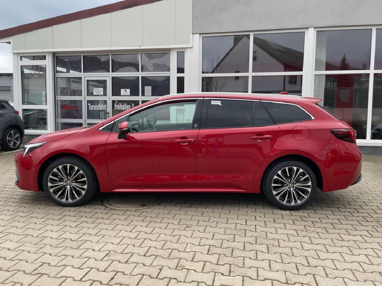 Toyota Corolla Touring Sports 1.8 Hybrid Team D