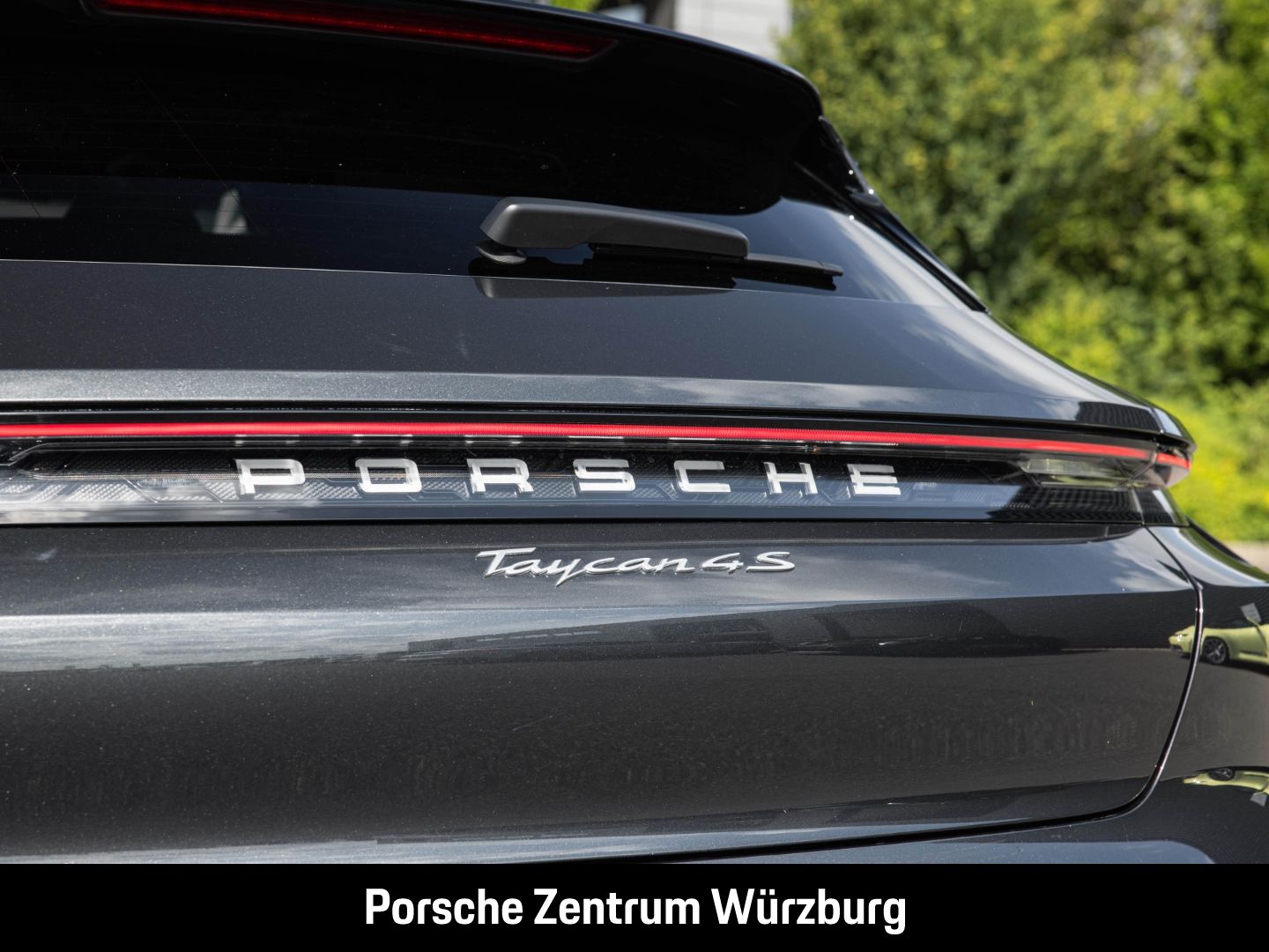 Porsche Taycan 4S Cross Turismo BOSE Surround View