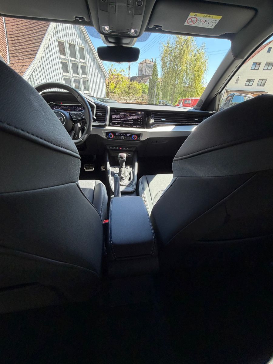Audi A1 Sportback 40 TFSI S line, S line 2x, VOLL!!
