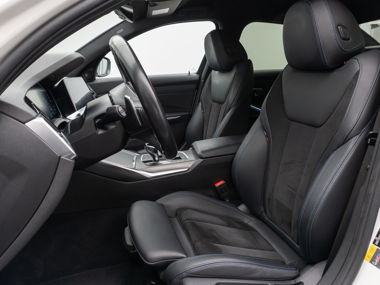 BMW 320e M Sport - Samsaru's Car Outlet