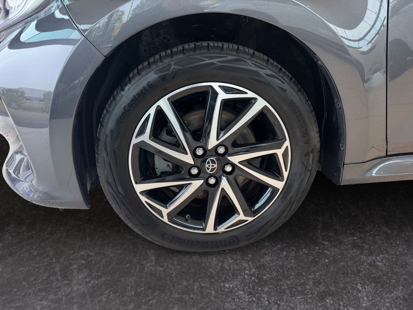 Toyota Yaris Hybrid 1.5 Tokyo Spirit *LED*CarPlay*RCam*