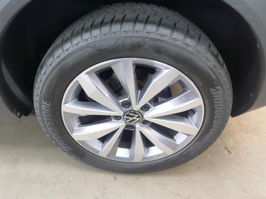 Volkswagen T-Roc Style 1.5 TSI DSG - Samsaru's Car Outlet