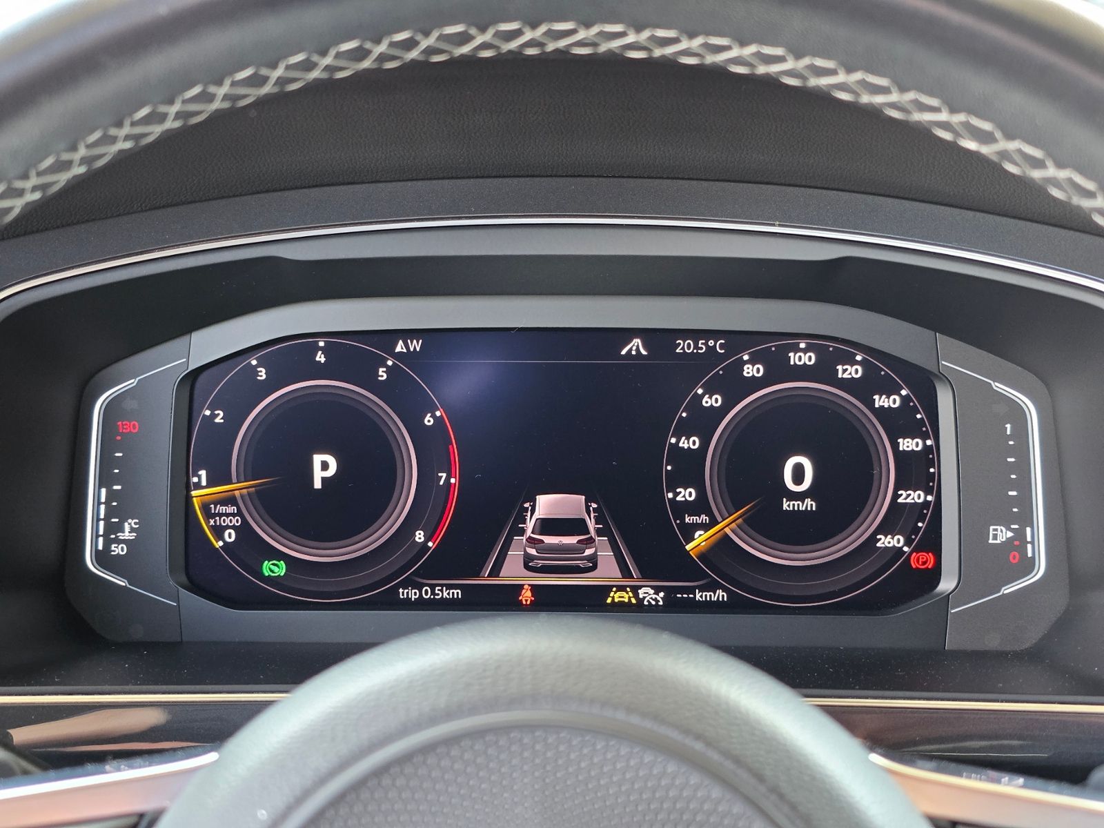 Volkswagen Tiguan 2.0 TSI DSG 4M R-Line - Samsaru's Car Outlet