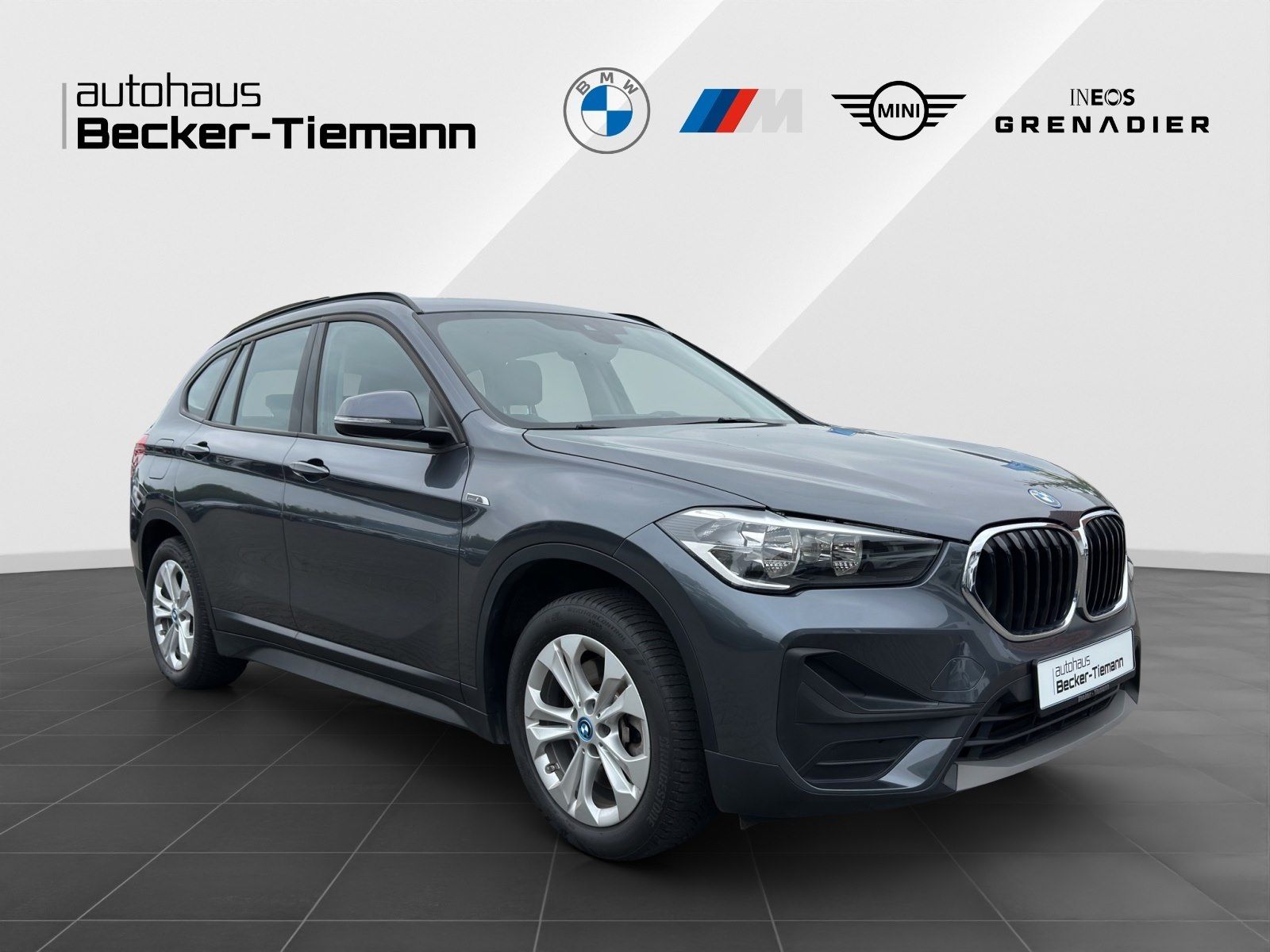 BMW X1 xDrive25e AHK PLUS - Samsaru's Car Outlet