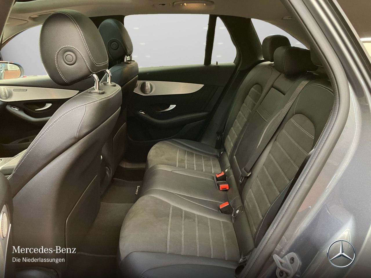 Mercedes-Benz GLC 300 de 4M AMG - Samsaru's Car Outlet