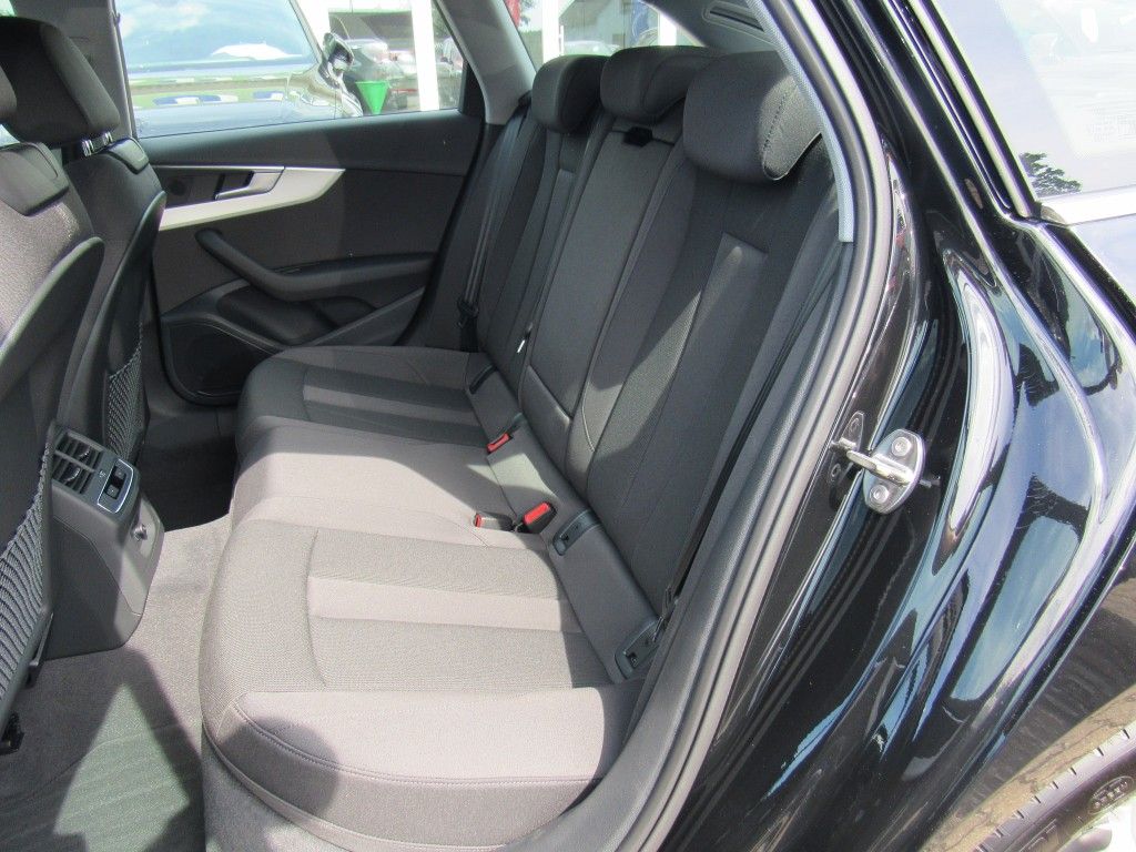 Audi A4 Avant 40 TFSI S-Tron. - Samsaru's Car Outlet