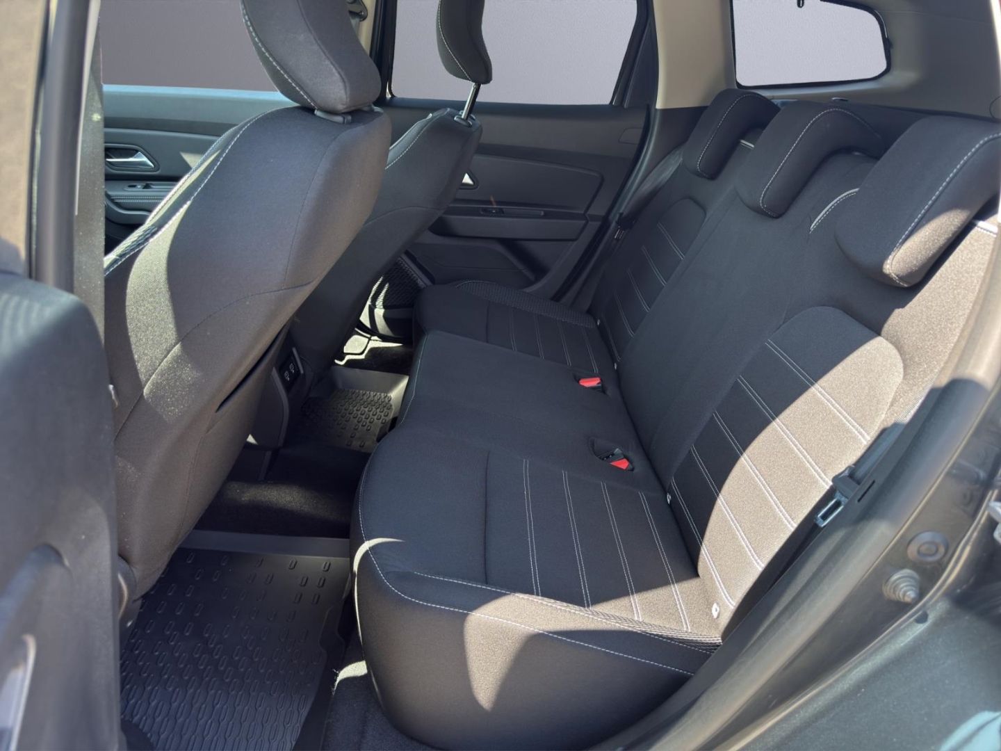 Dacia Duster Prestige 1.3 TCe 150 - Samsaru's Car Outlet