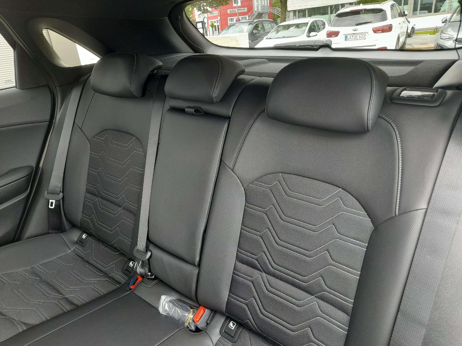 Kia Ceed Nightline 48V - Samsaru's Car Outlet