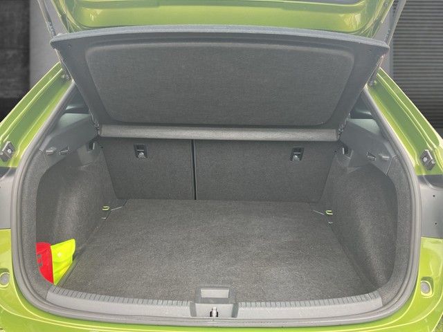 Volkswagen Taigo R-Line 1.0 TSI DSG - Samsaru's Car Outlet