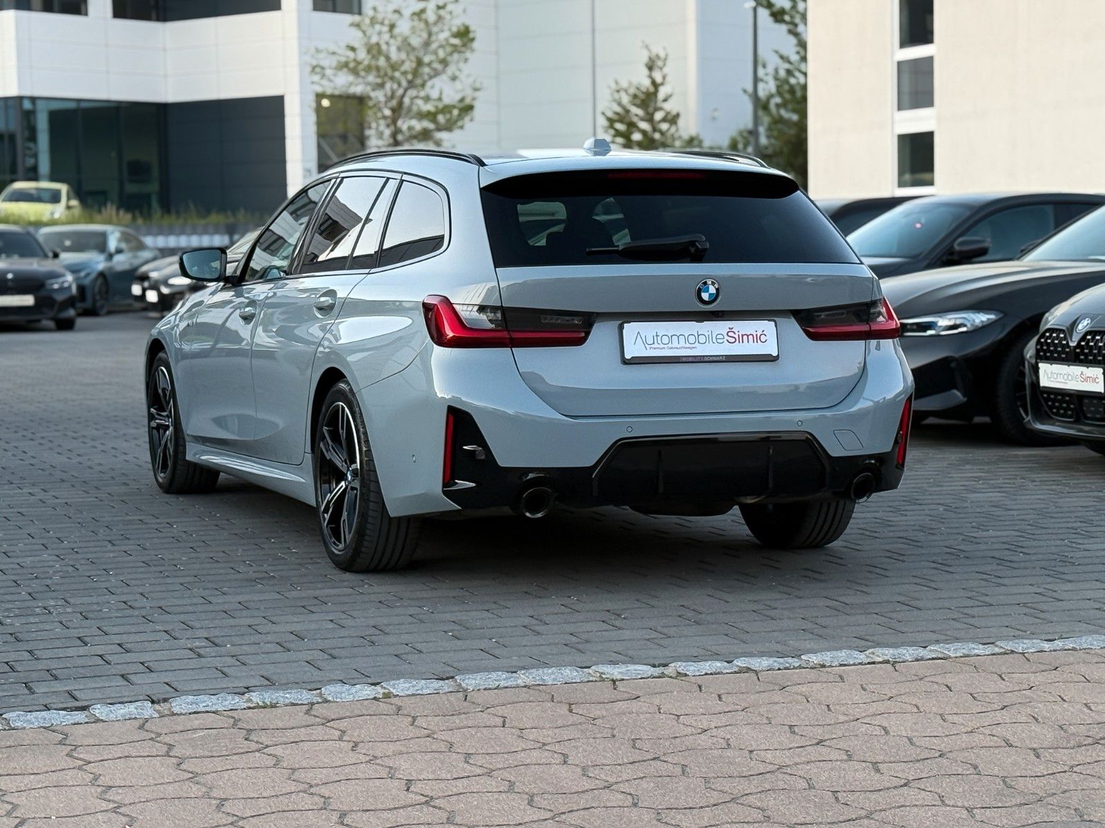 BMW 320d xD M Sport AHK HuD 360° hifi ACC