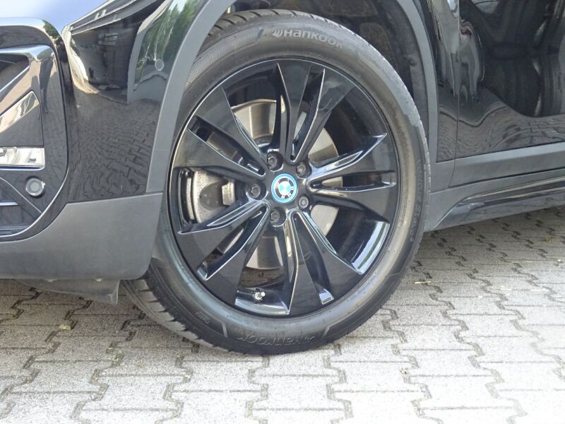 BMW X1 xDrive25e Sport Line - Samsaru's Car Outlet