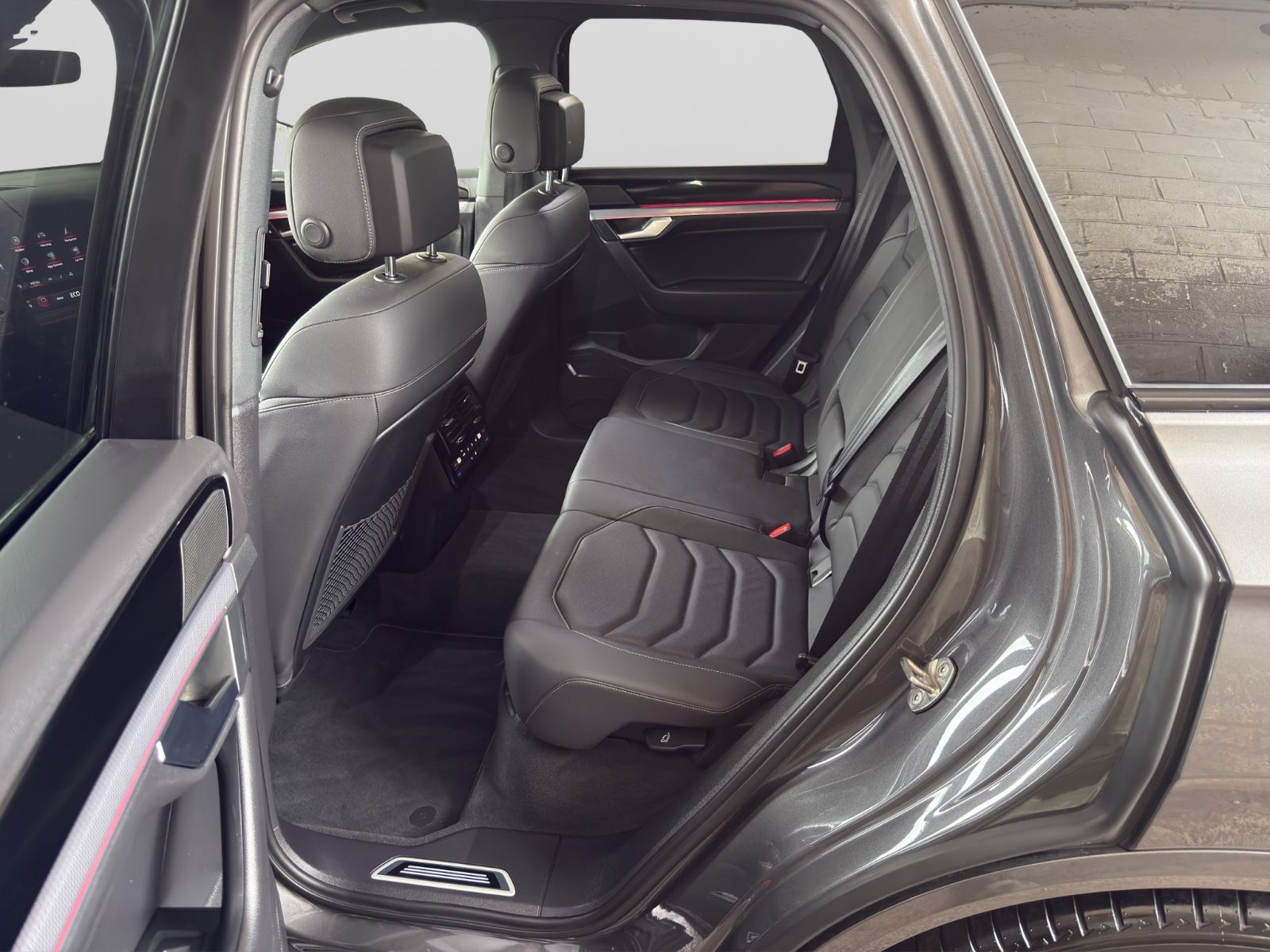 Volkswagen Touareg R-Line 4Motion BLACK/IQ-MATRIX/21"/PANO/