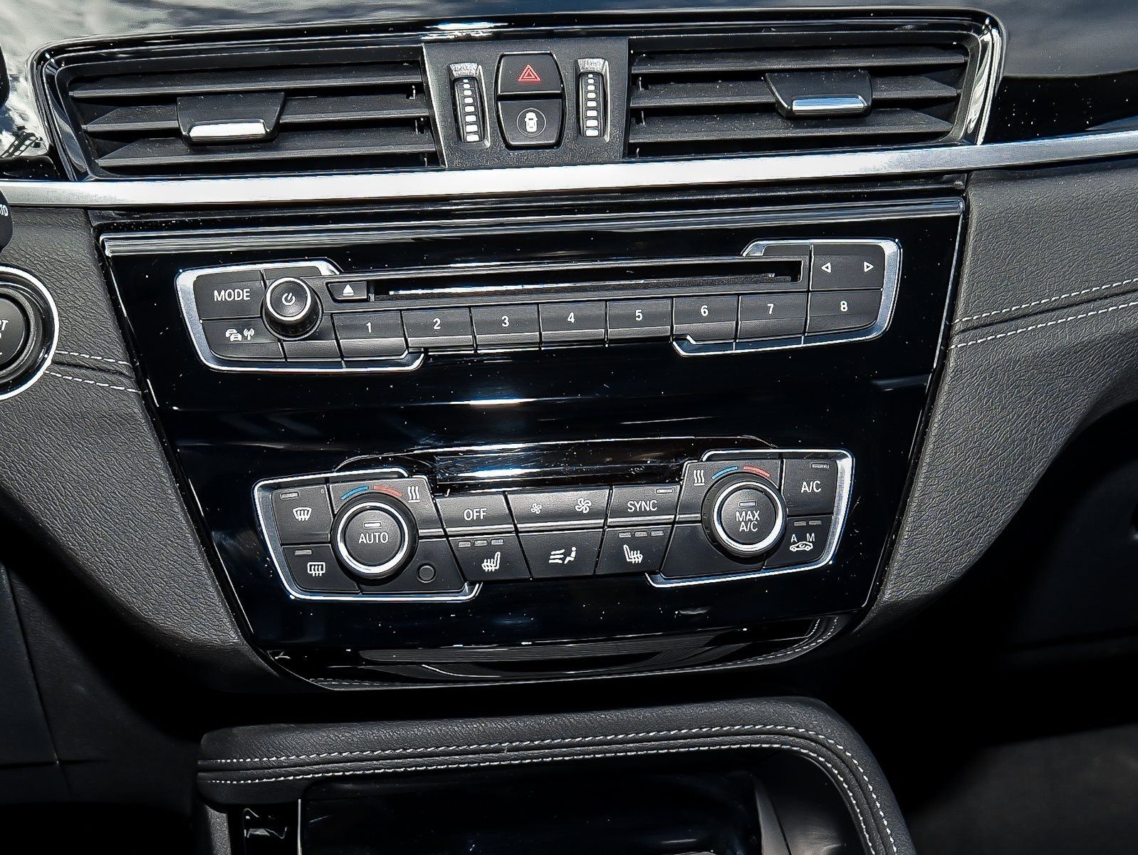 BMW X1 xDrive20i Sport Line - Samsaru's Car Outlet