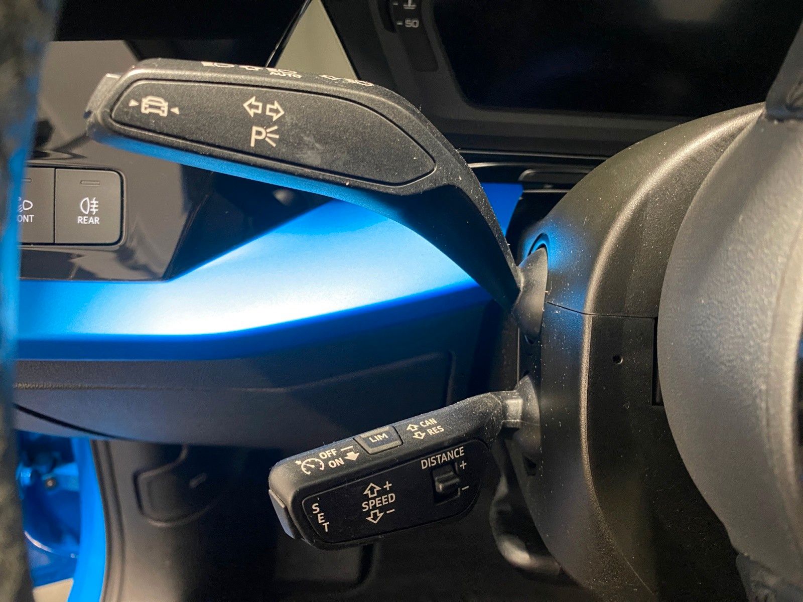 Audi A3 Limousine 35 TFSI S line S-Tron LED AHK Kamer