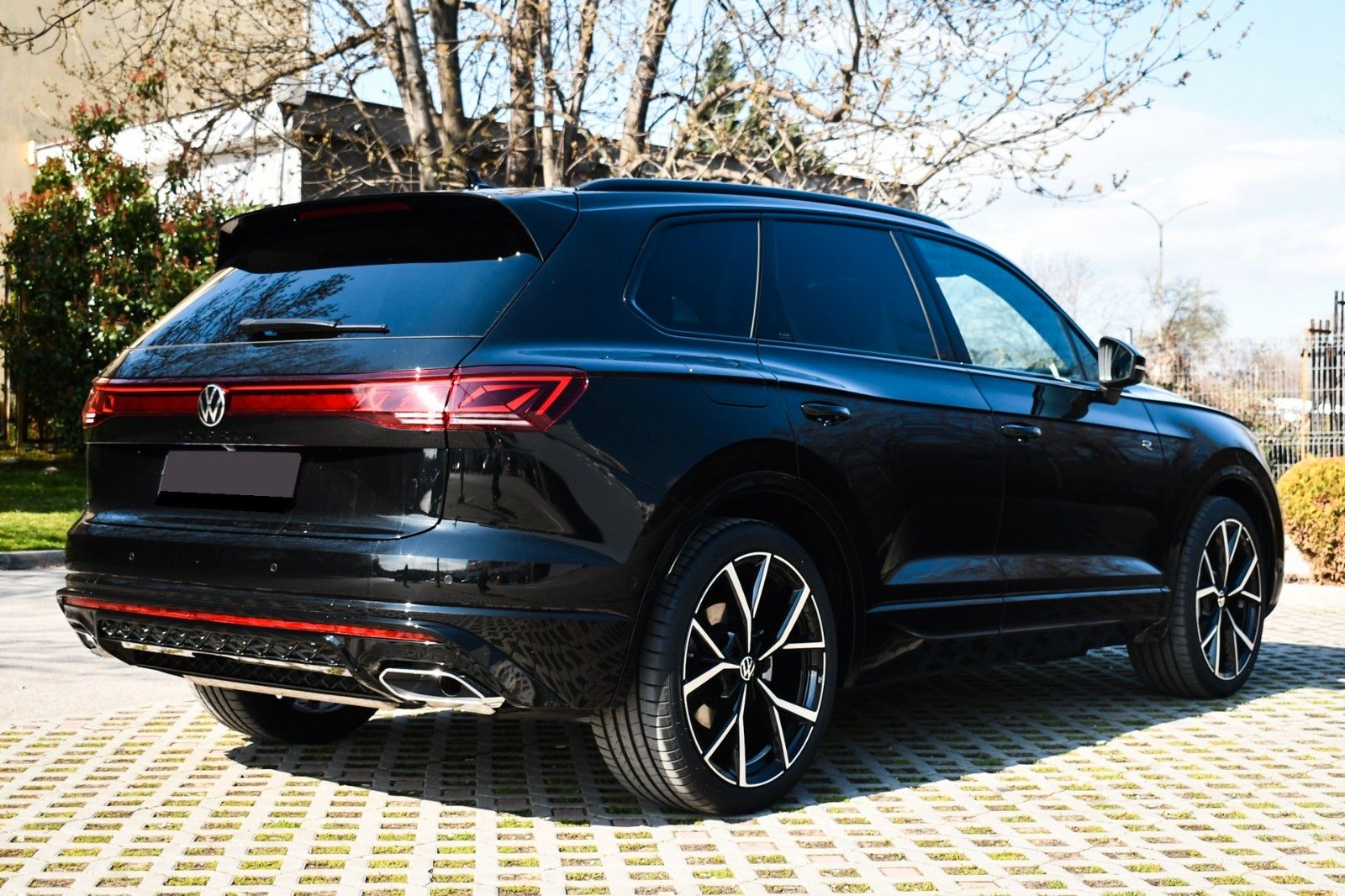 Volkswagen Touareg 3.0 TDI 4M R-LINE FINAL*AHK*DYN*PANO*HUD