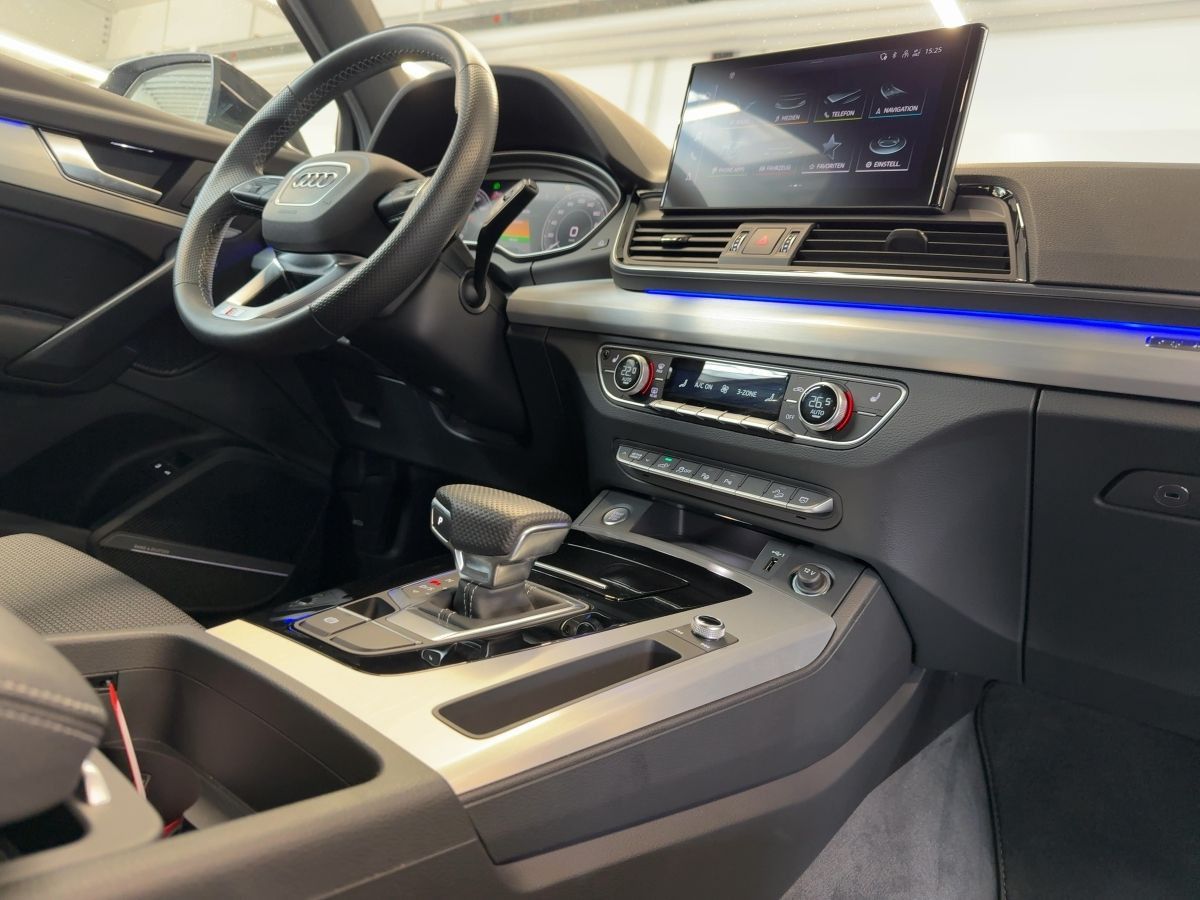 Audi Q5 Sportback 55 TFSIe qu. S line - Samsaru's Car Outlet