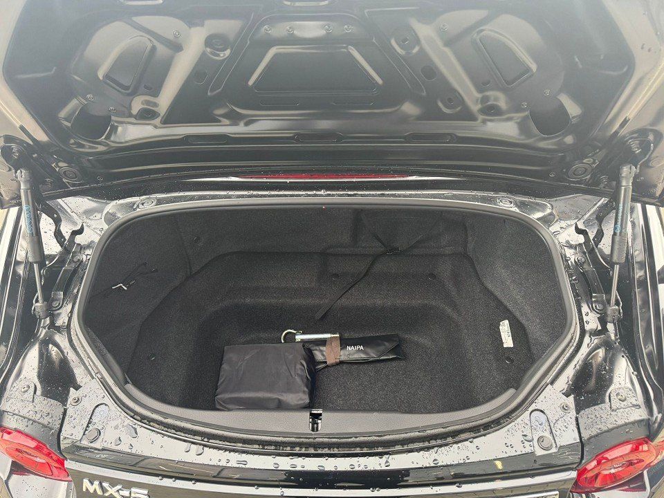 Mazda MX-5 2.0 (184PS) Schalter Kazari Rückfahrk. Navi