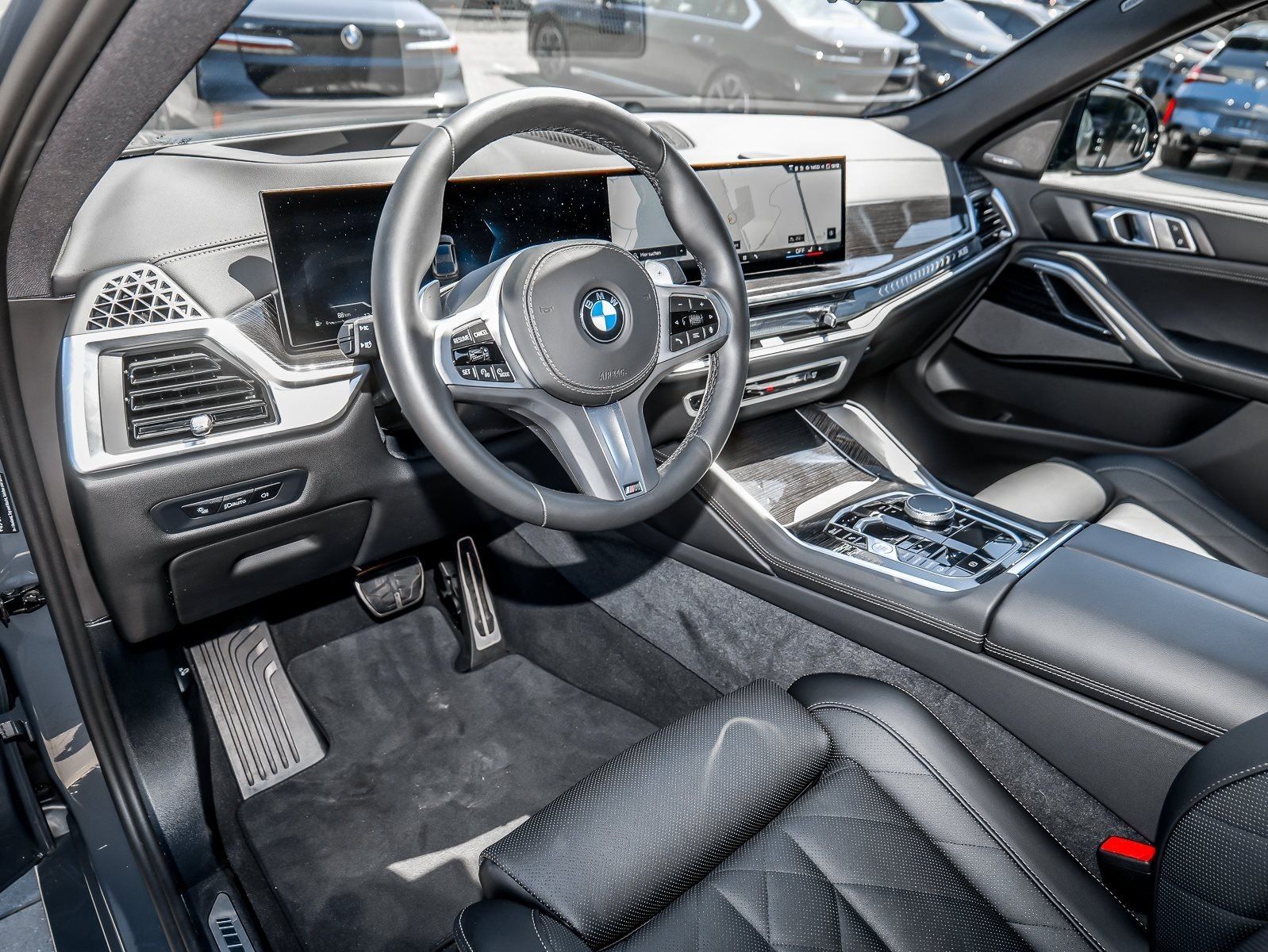 BMW X6 xDrive40d M Sport PANO ACC AHK RFK NAVI LED
