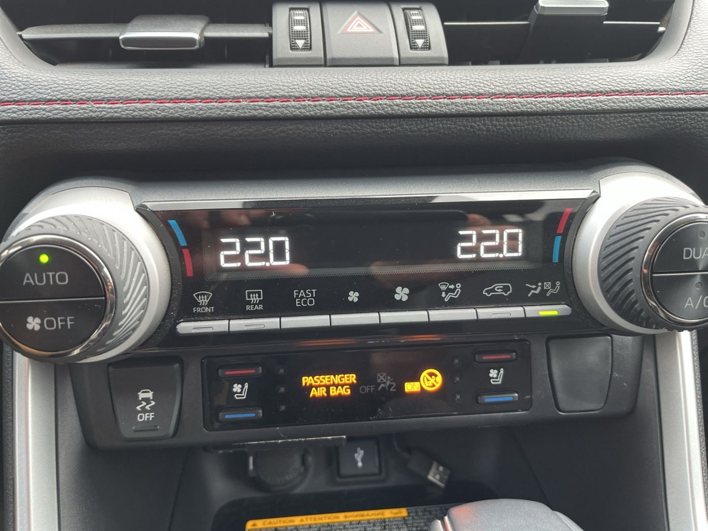 Toyota RAV 4 Plug-in Hybrid 4x4 - Samsaru's Car Outlet