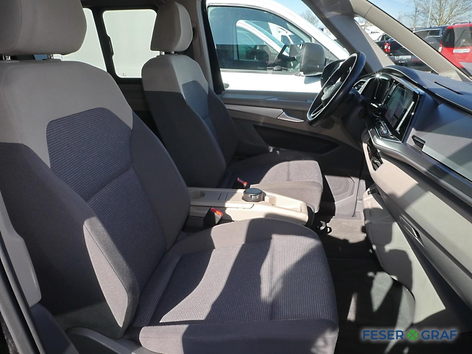 Volkswagen T7 Multivan 2.0 TDI - Samsaru's Car Outlet
