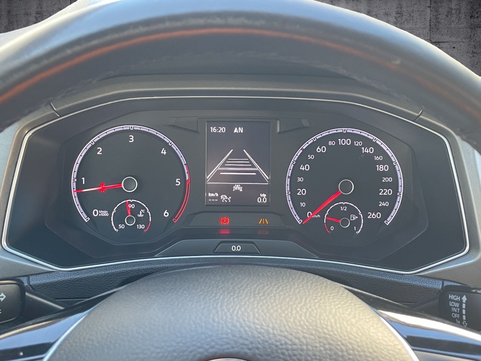 Volkswagen T-Roc Style TDI - Samsaru's Car Outlet