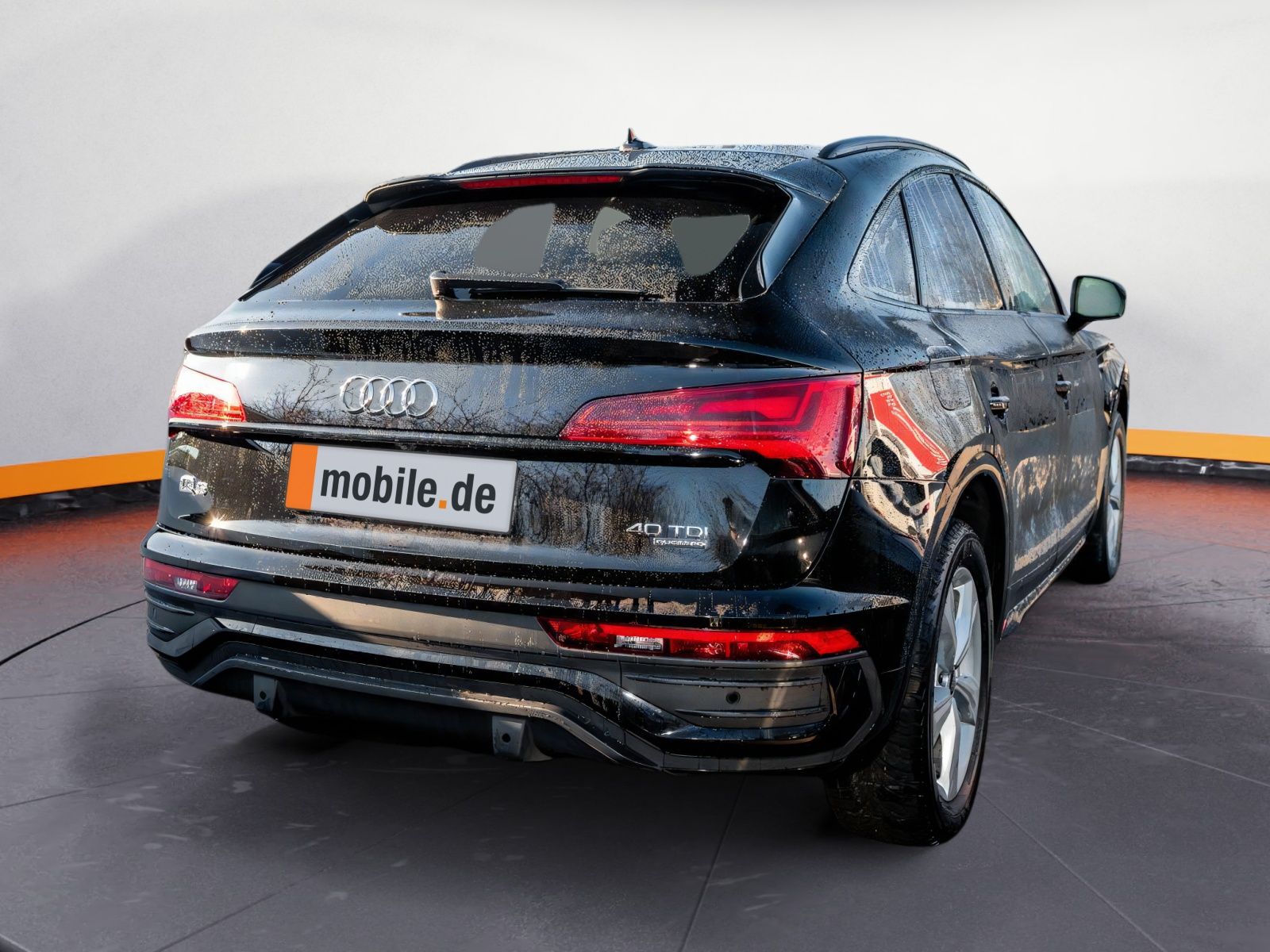 Audi Q5 Sportback 40 TDI quattro S line - Samsaru's Car Outlet