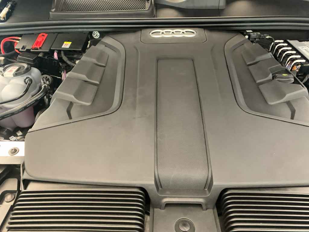 Audi Q7 50 TDI 2x S line qua *STDHZ*AHK*LUFT*B&O*360*