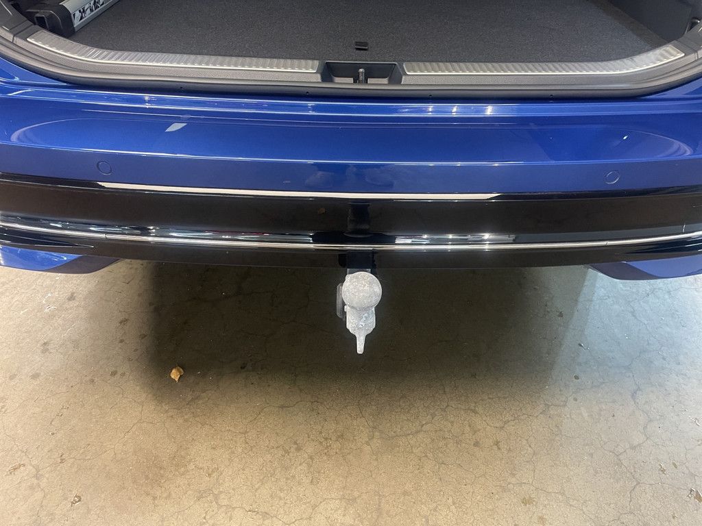 Volkswagen Passat Variant 1.5 eHybrid Elegance DSG Matrix