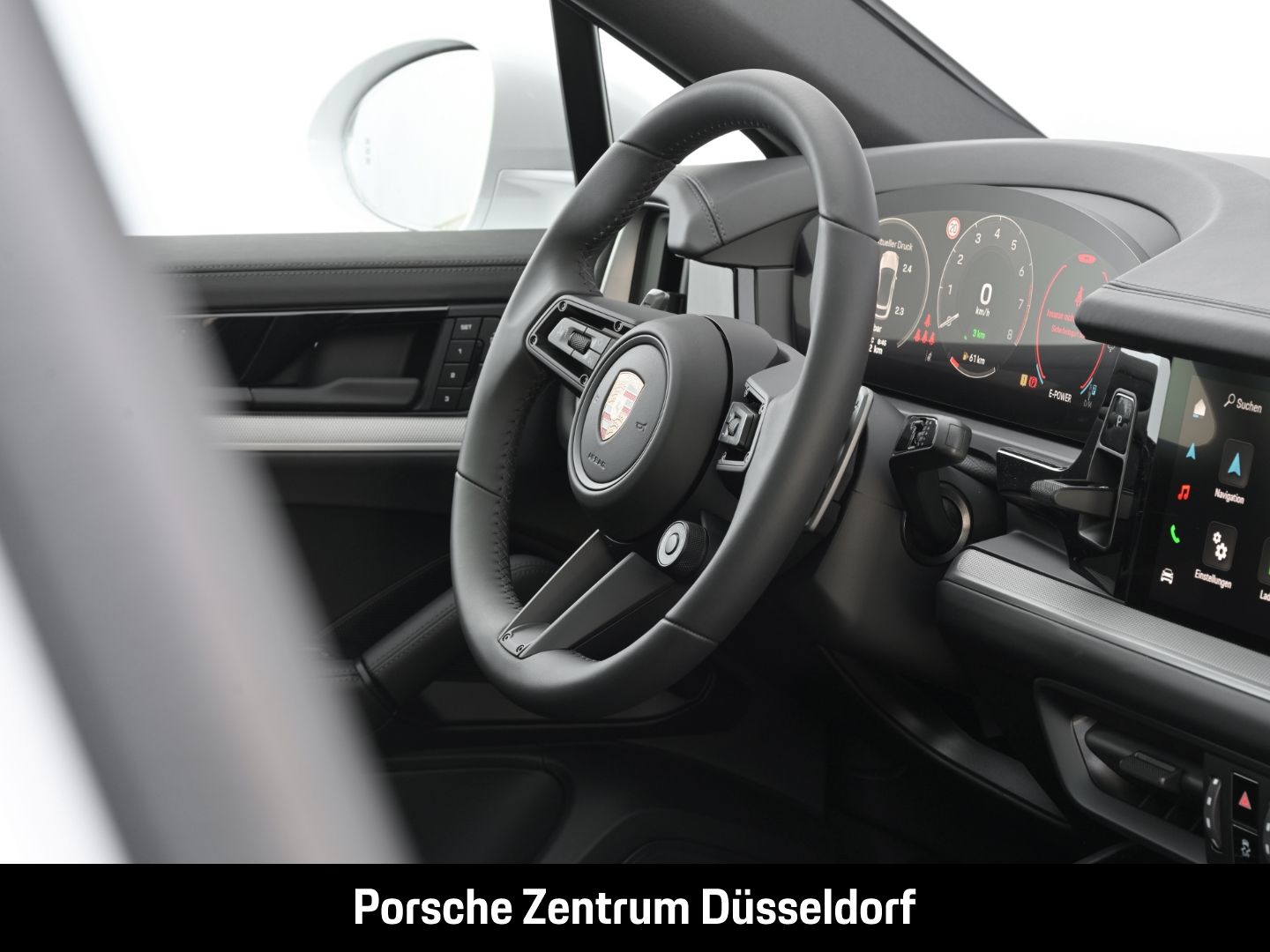 Porsche Cayenne E-Hybrid Coupe Surround-View Head-Up