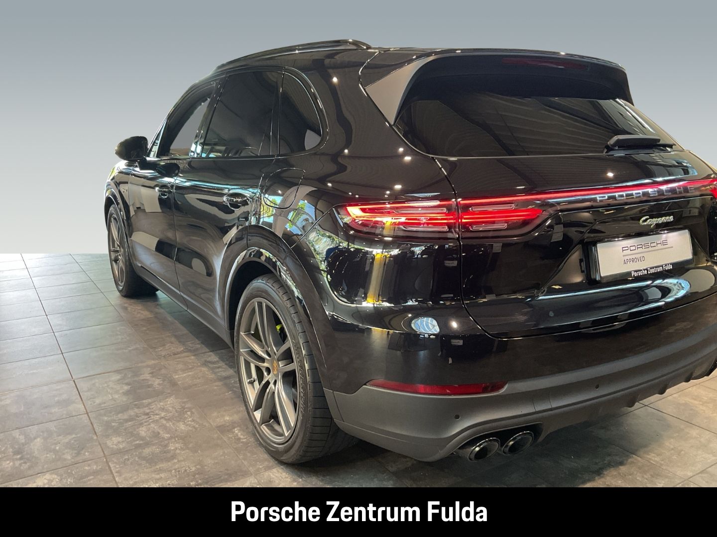 Porsche Cayenne E-Hybrid BOSE Panoramadach LED-Matrix